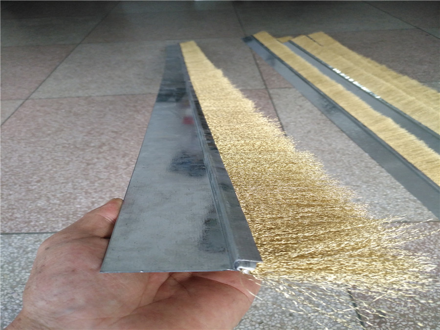 h型不銹鋼條刷（h型為不銹鋼，刷毛為鍍銅鋼絲）